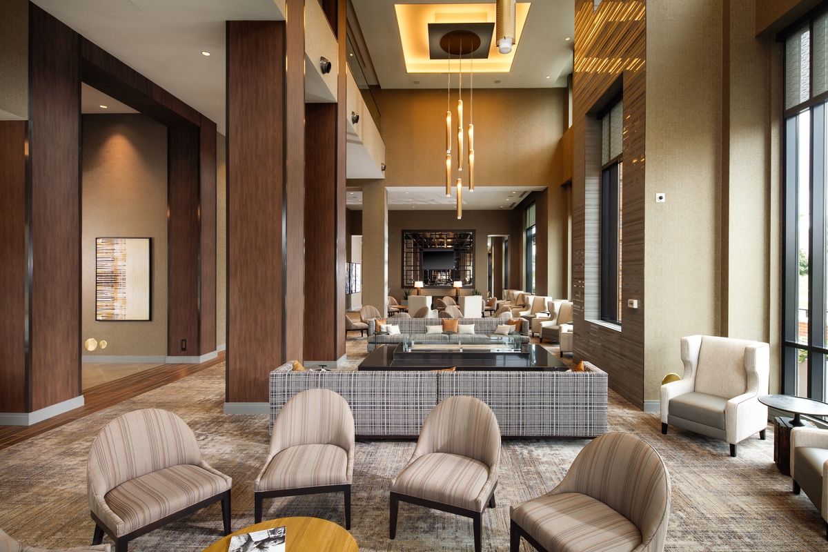 Notre_dame_Embassy_suites_suites_Fort_Wayne_Notre_dame_Embassy_suites suites lobby-2