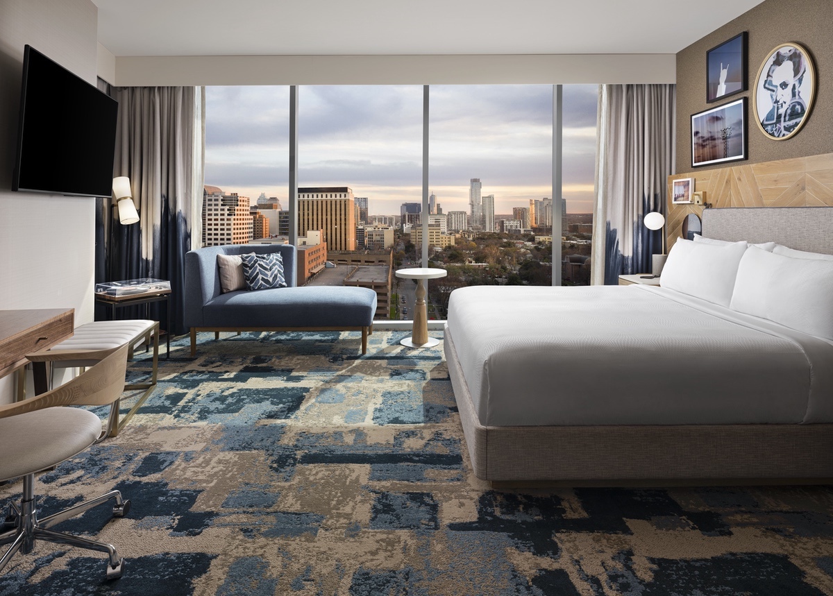 Marriott-2021-Otis room 1000 corner suite