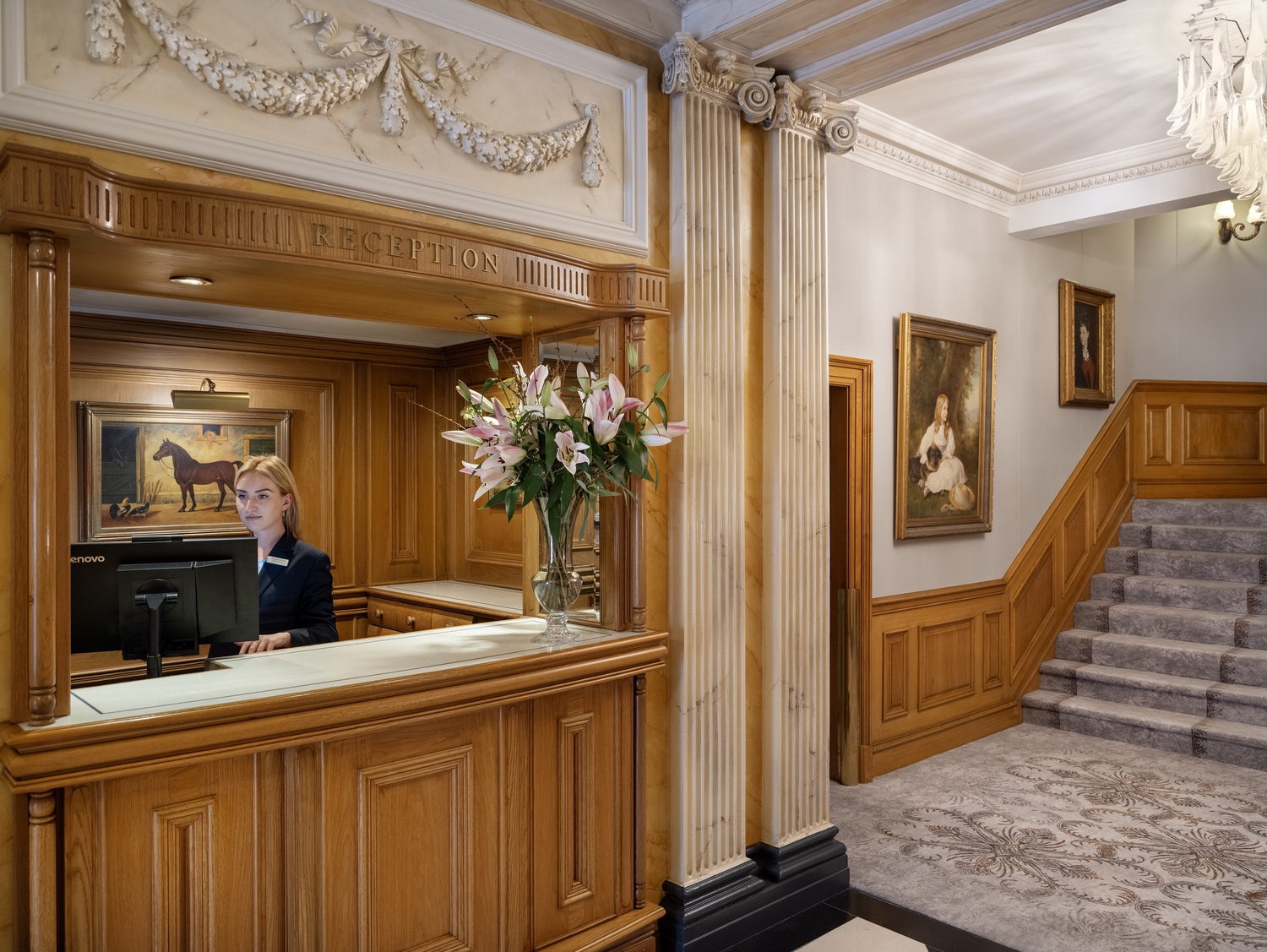 47-Park-Street---Front-Desk-with-check-in-person-and-Lobby